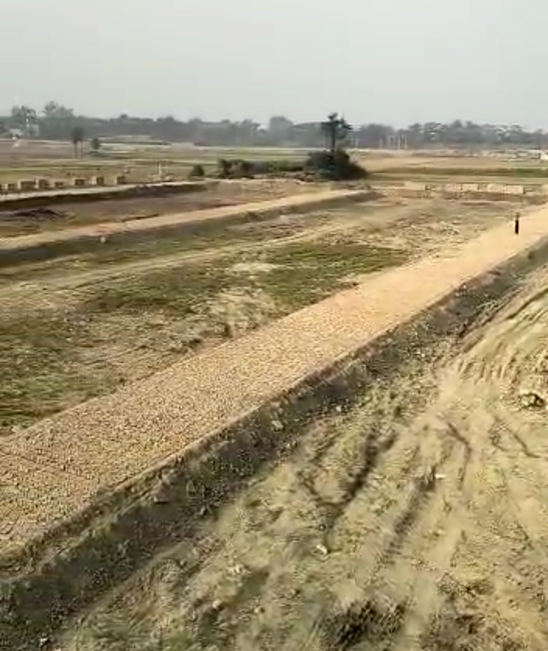 सीतामढ़ी ,के हज़ारी माल सिटी सेंटर, पास एसएसबी कैंप में 33 lakh प्रति कट्ठा ज़मीन बिक्री के लिए